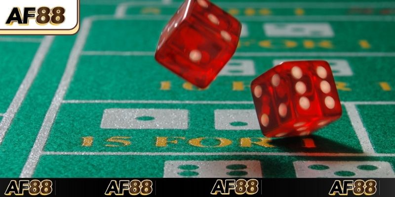 Mọi người nên kết hợp các kỹ thuật đọc vị xóc đĩa